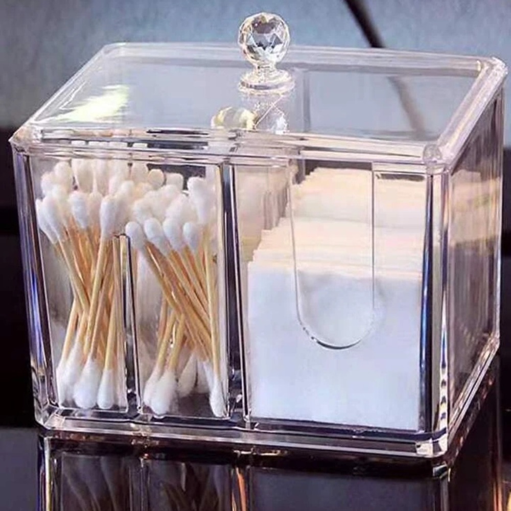 Make up organizer